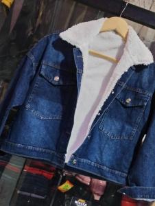 Campera Mom Mujer con Corderito Azul Marino - Miniatura 4