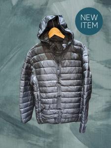 Campera Ultraliviana Unisex Tipo Uniqlo Abrigada Pluma Sintetica Capucha Desmontable - Miniatura 3