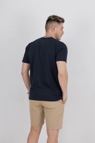 Remera Básica Lisa  de Hombre Cuello Redondo Regular - Miniatura 3