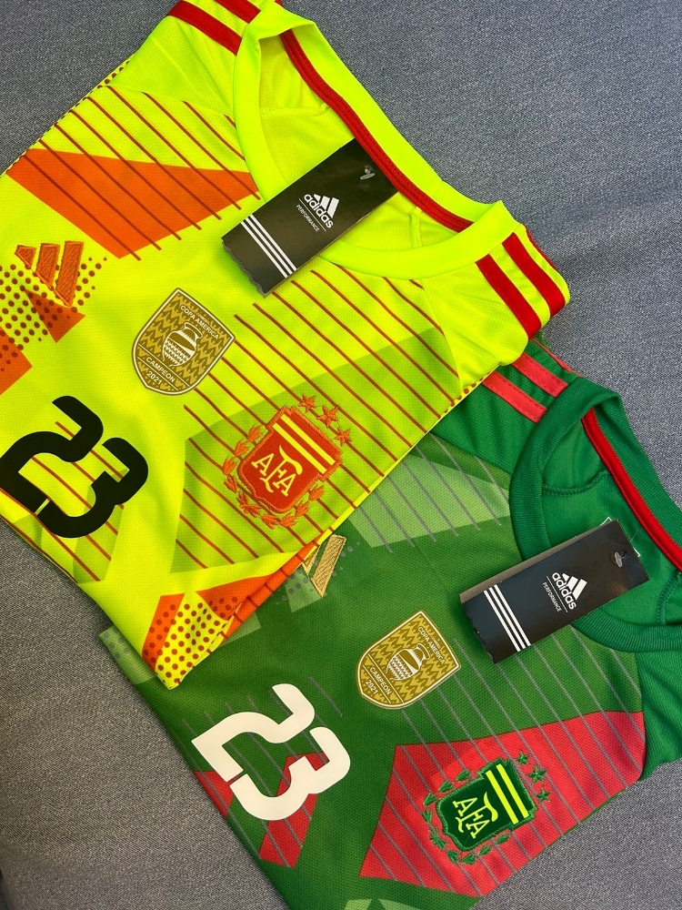 Oferta Camiseta Dibu Martinez Niño - Imagen 1