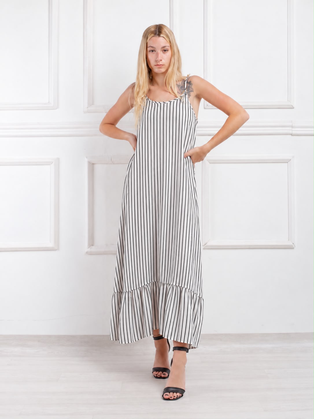 Vestido Largo - WhatsApp%20Image%202026-10-07%20at%2012.35.03%20PM.jpeg