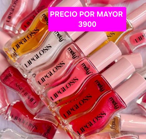 Lipgloss con Color/ Mely