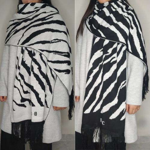 Ruanas Reversibles Cebra