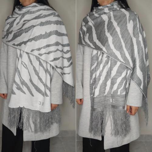 Ruanas Reversibles Cebra