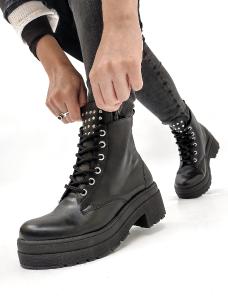 Borcegos con Tachas Art245