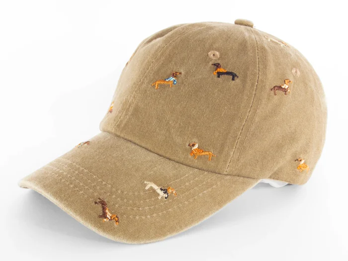 Cap Denim con Multi Bordado de Perritos Importada