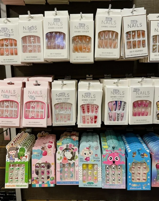 Uñas Postiza con Pegamento