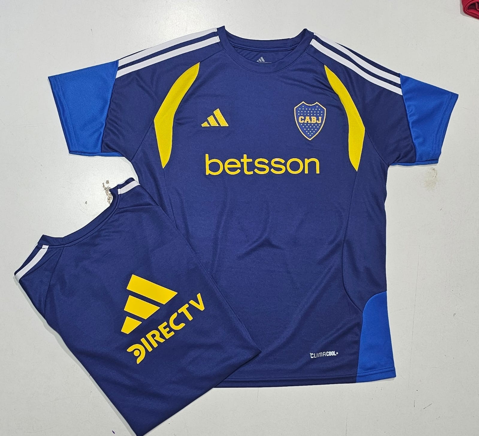 Nuevo Ingreso de Camisetas Deportivos Logos Bordados para Niños - Imagen 2