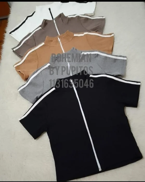 Remera Cierre Cintas Rib