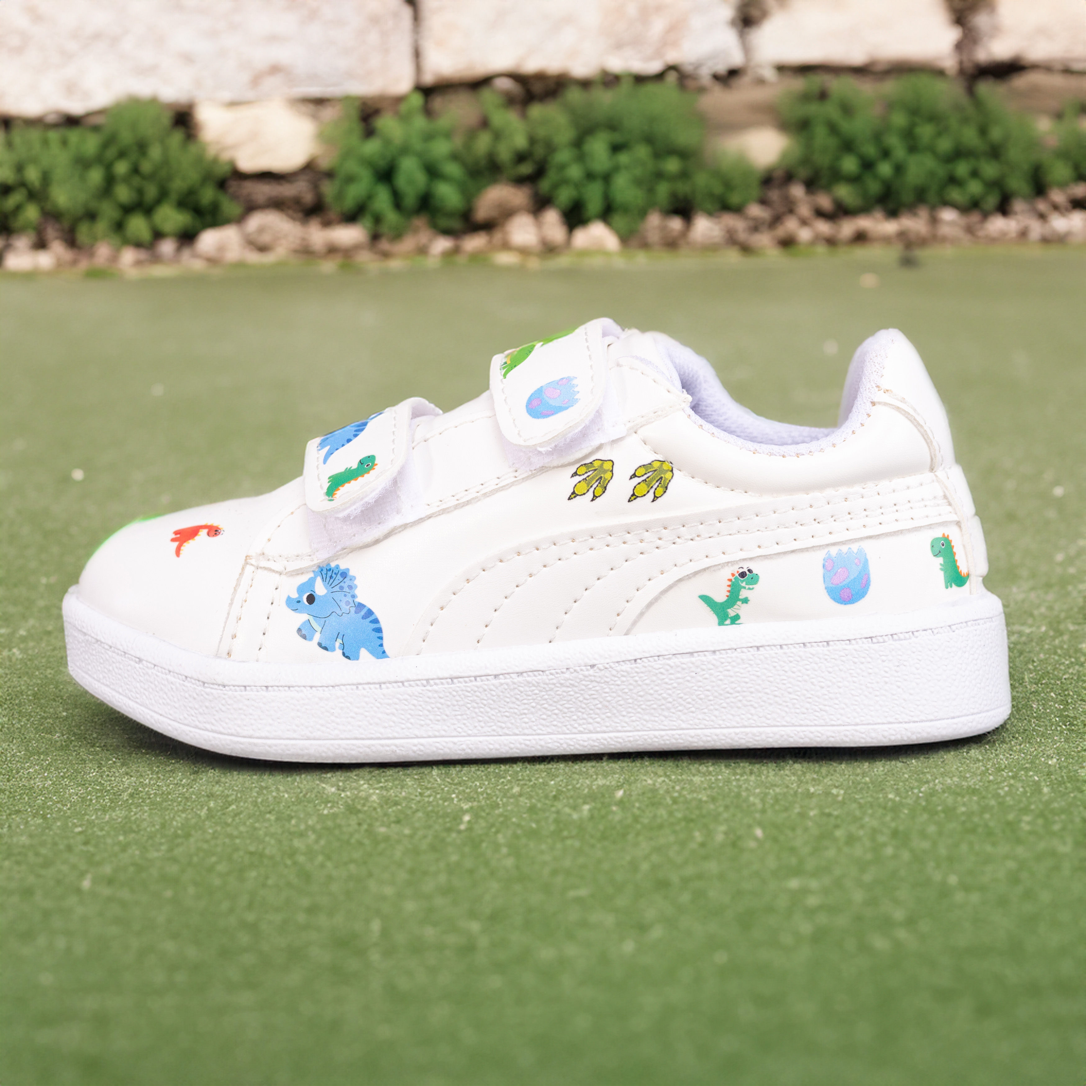 Zapatillas Kids Dinosaurios Divertidos Calce Fácil con Abrojo Livianas Tendencia - 01.jpg