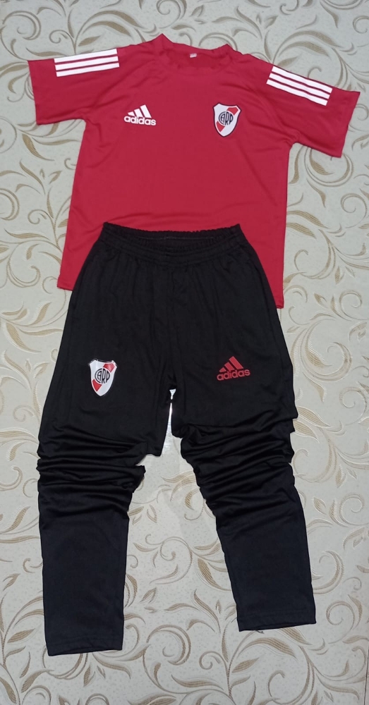 Conjuntos Deportivos de Niño Remera y Pantalon - Imagen 2