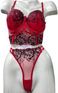 Conjunto Delirio Encaje  con Borsey