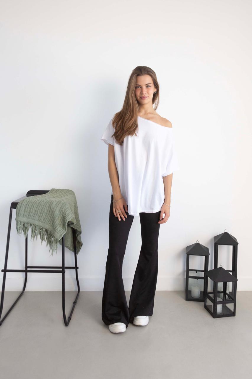 Remera Roma - WhatsApp%20Image%202026-09-01%20at%2010.01.12%20AM%20(2).jpeg