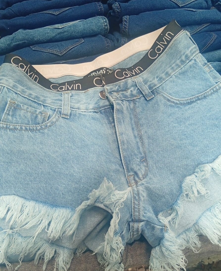 Jean Short Playero Calvin Klein Dama - Imagen 4