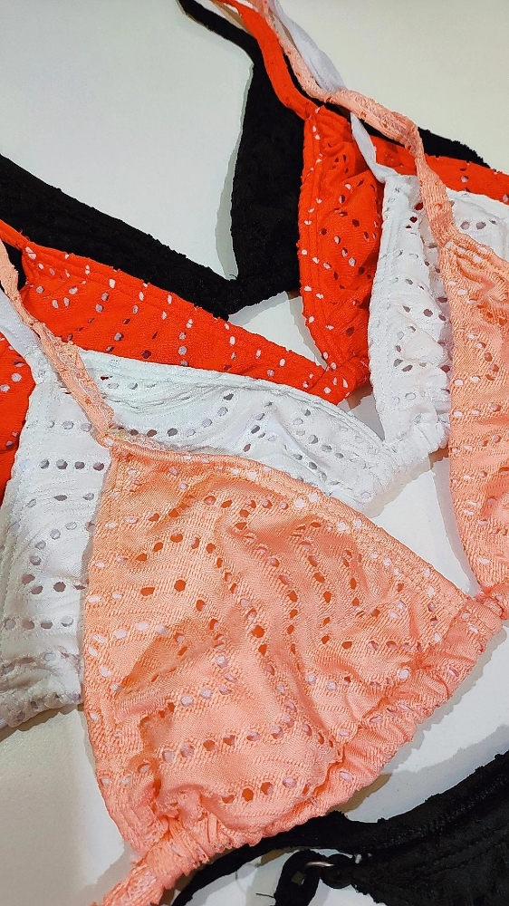 Bikini Triángulo con Less Regulable (119) - Imagen 3