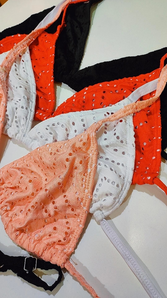 Bikini Triángulo con Less Regulable (119) - Imagen 4