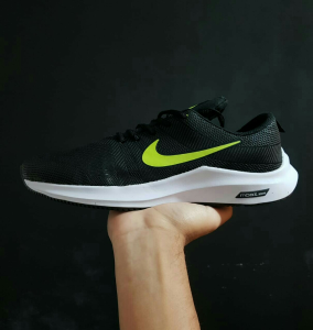 Nike Zoom Negro con Verde