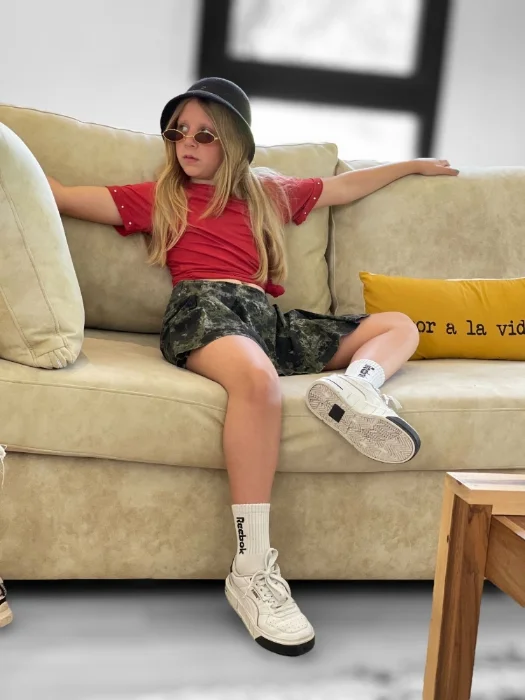 Remera de Nena Básica con Strass