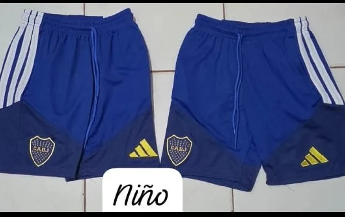 Ingreso Shorts Deportivos Logos Bordados para Niños