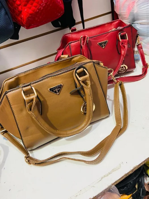 Carteras Cuerina