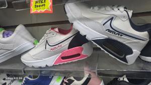 Zapatillas Ni.ke No Unidades - Miniatura 3