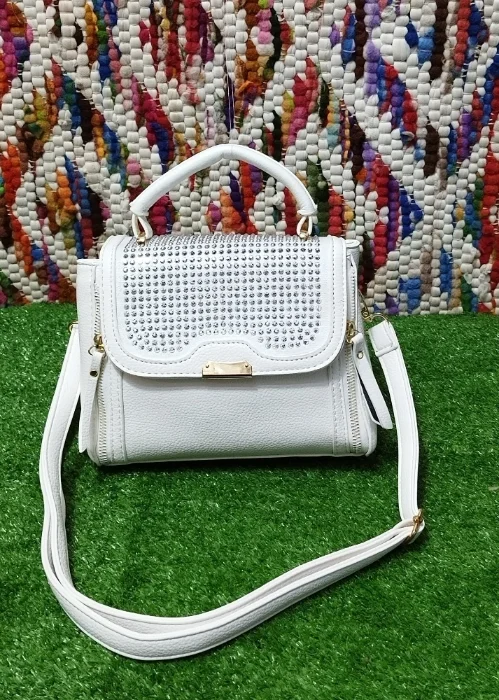 Carterita Morral con Stras de Cuero (pu)
excelente Calidad.