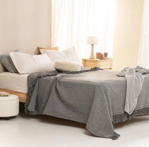 Cubre Cama 21/2 Country Premium