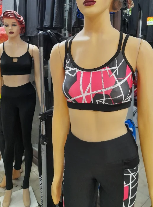 Top  Estampado  con   Tiritas