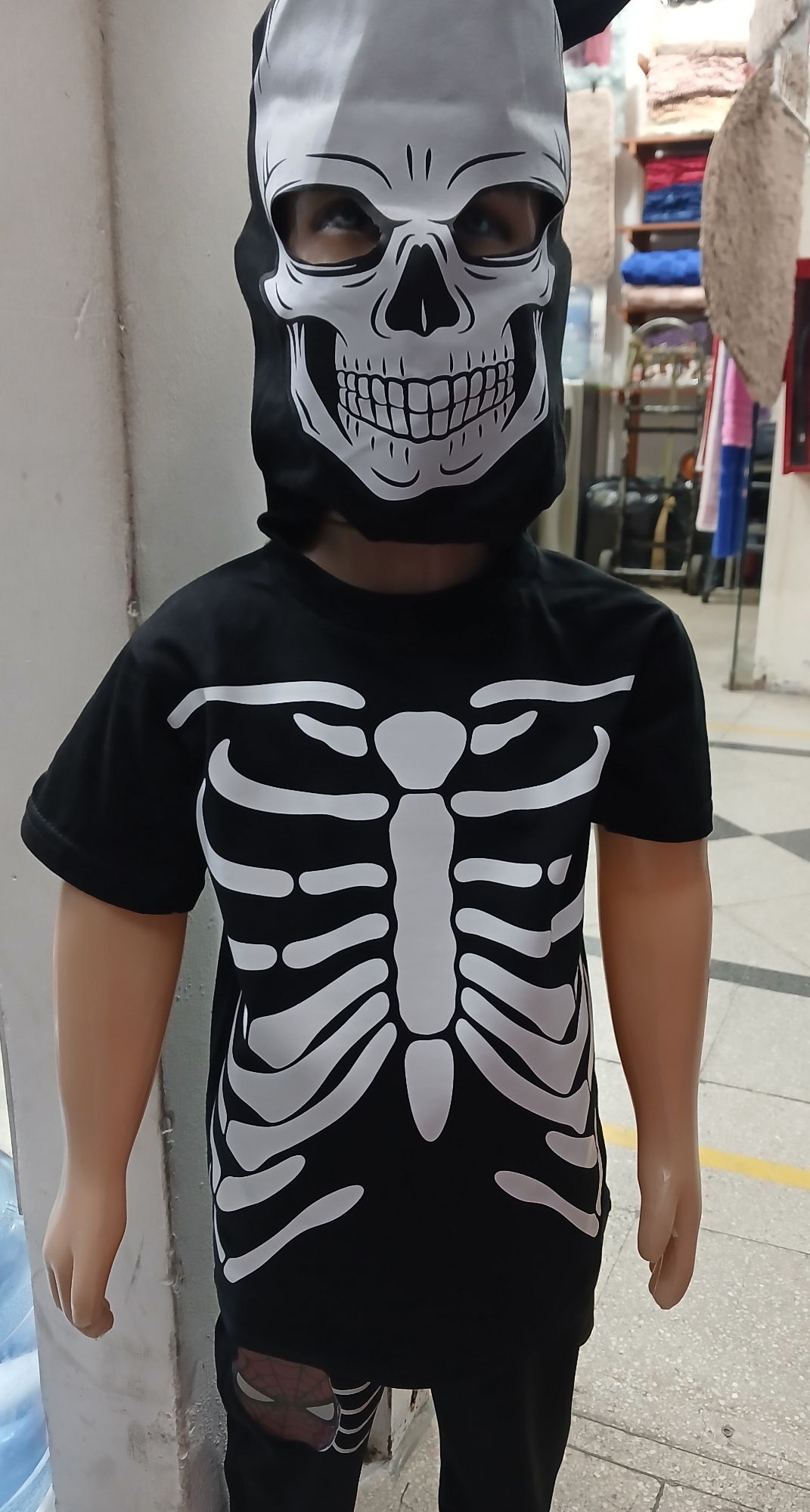 Remera con Mascara - Imagen 4
