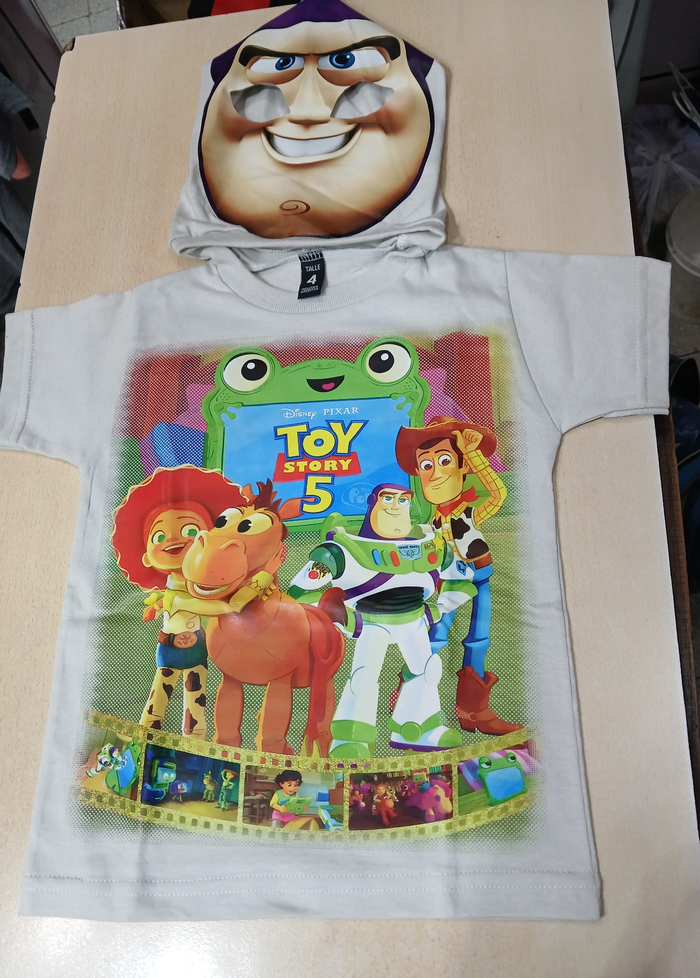 Remera con Mascara - Imagen 5