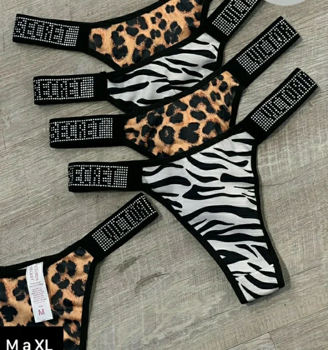 Promo Less Victoria de Lycra con Strass Brillo