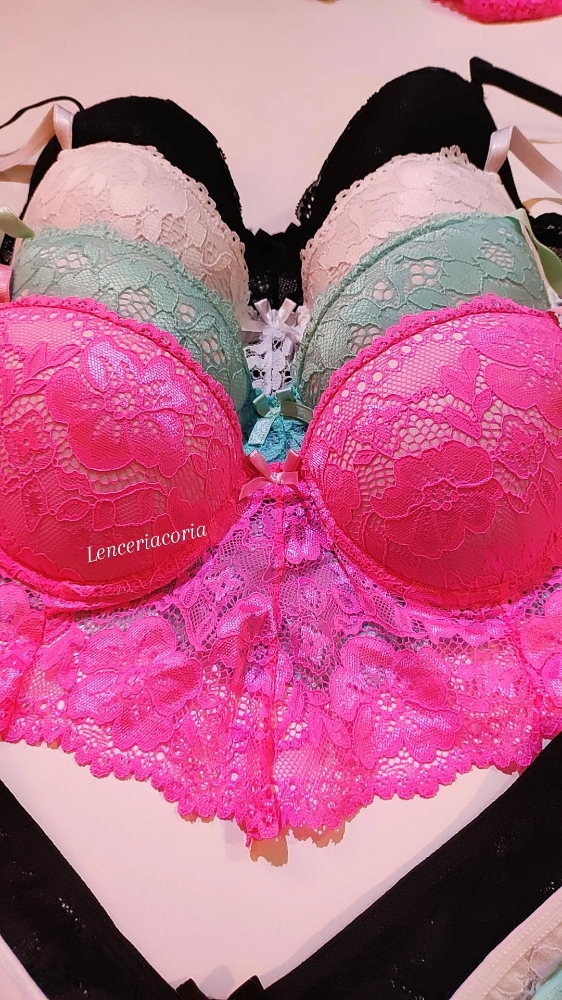 Conjunto Taza Soft de Encaje con Base Alto Less Tipo V (810) - Imagen 2