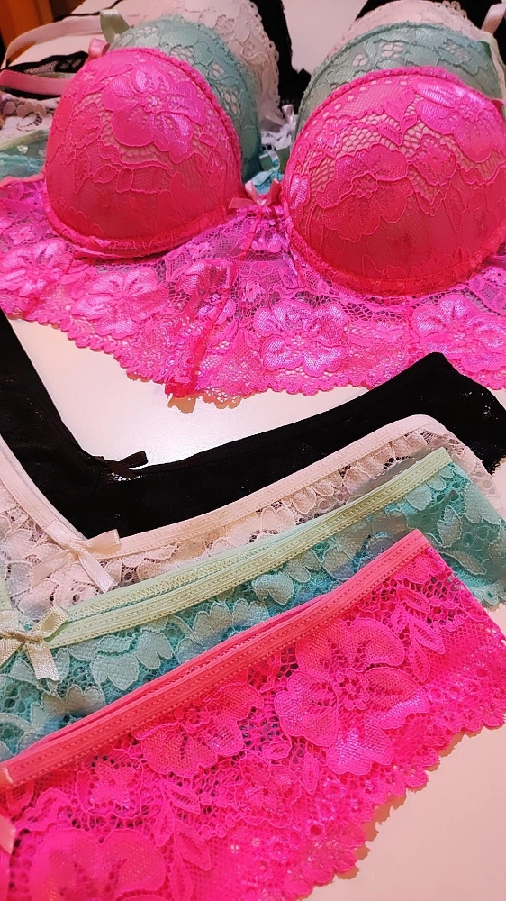 Conjunto Taza Soft de Encaje con Base Alto Less Tipo V (810) - Imagen 3