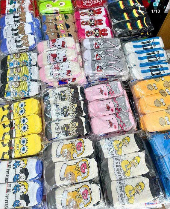 Soquetes Animados de Adultos y Niños