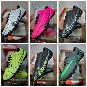 Botines de Fútbol Importado