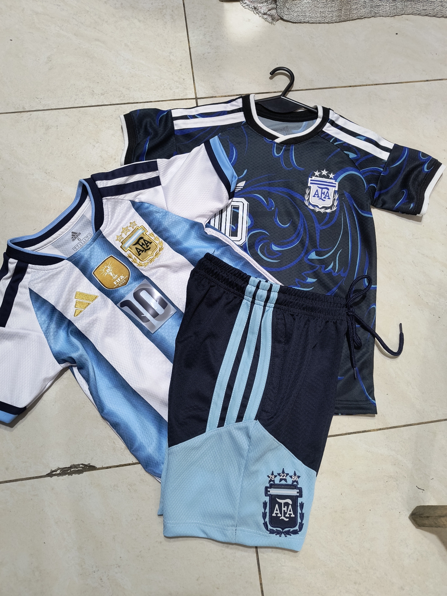 Conjuntos Deportivos Logos Bordados para Niños - Imagen 3