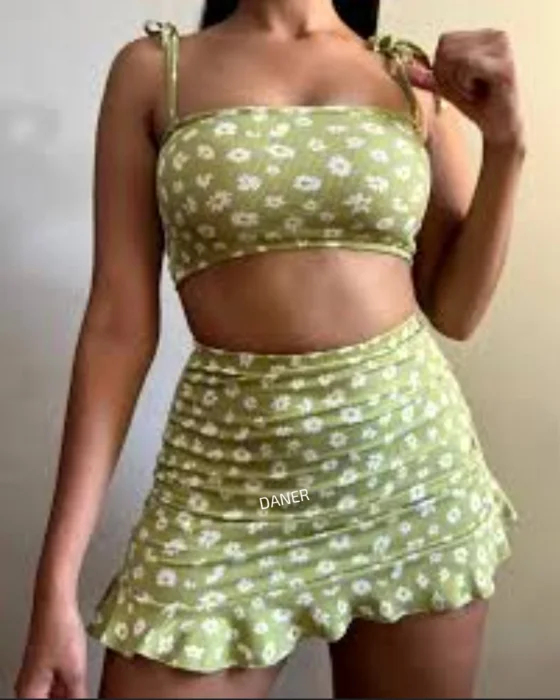 Conjunto con Frunce Floreado de Morley