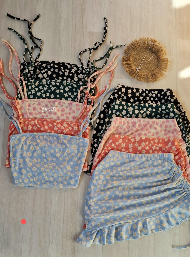 Conjunto con Frunce Floreado de Morley - Imagen 2