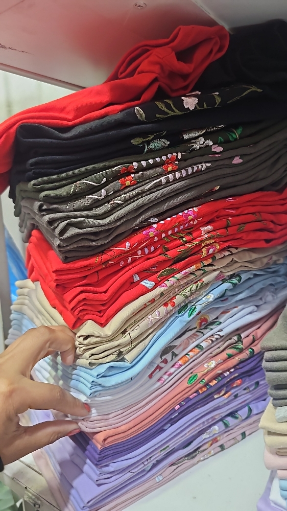 Remera Bordada Algodon Peinado 24.1 - Imagen 3