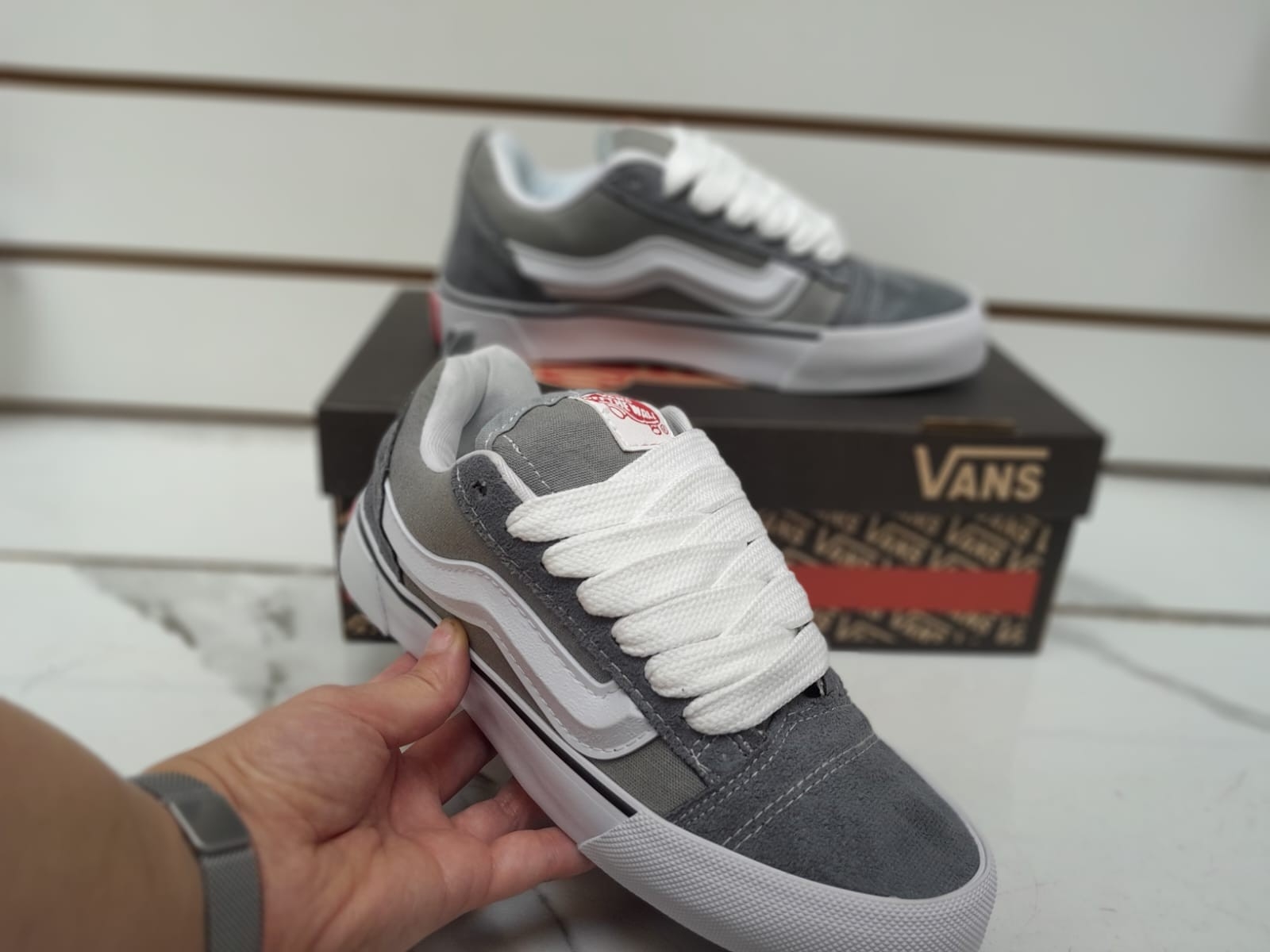 Van Knu - Imagen 3