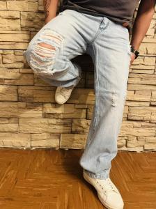 Jeans Baggy C/rotura y Bigotes Especial - Miniatura 2