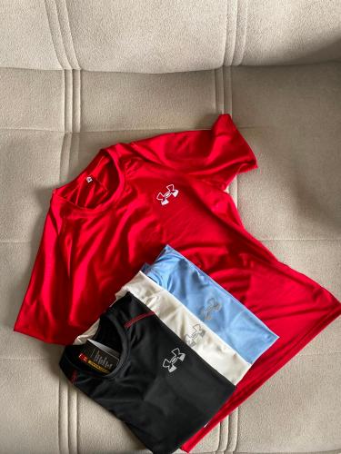 Remeras Deportivas Under