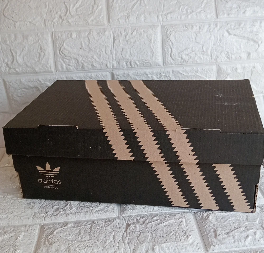 Cajas para Zapatillas Vns - Imagen 1