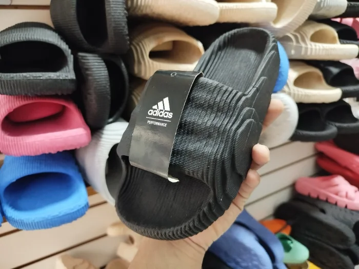 Ojotas Adidss Adilet