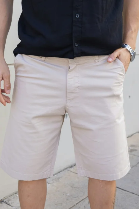 Bermuda Corte Chino Kaki