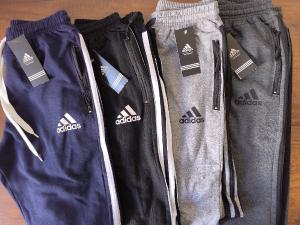 Jogger Adidas Frisado
