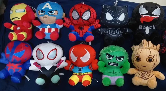 Peluches de el Hombre Araña y Avengers