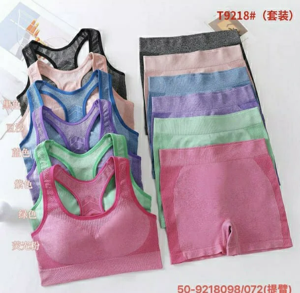 Conjunto Deportivo con Frunce.
