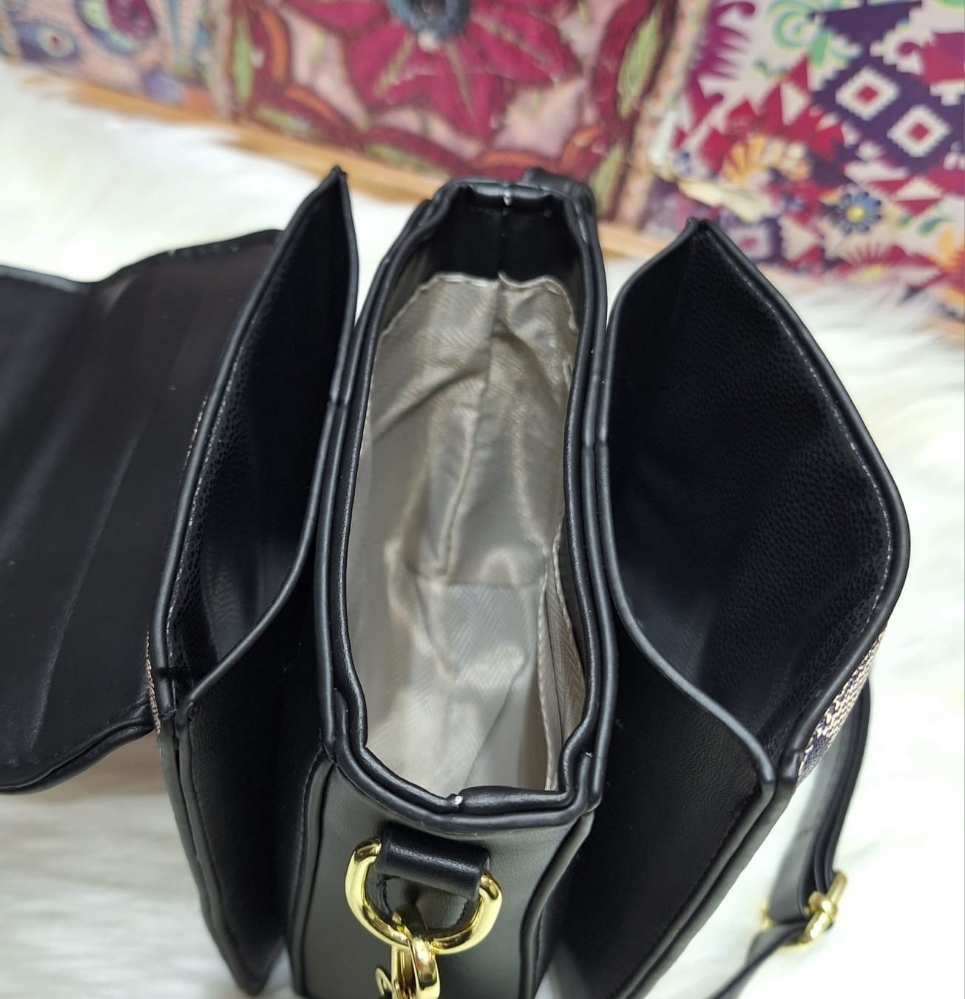 Morral Tipo Portacelular de 3 Compartimientos la Tira Desmontable - Imagen 5