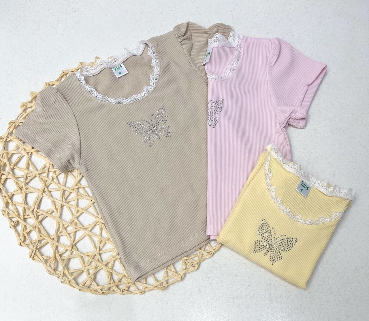 Remera Niña con Puntilla y Strass Mariposa - Imagen 2